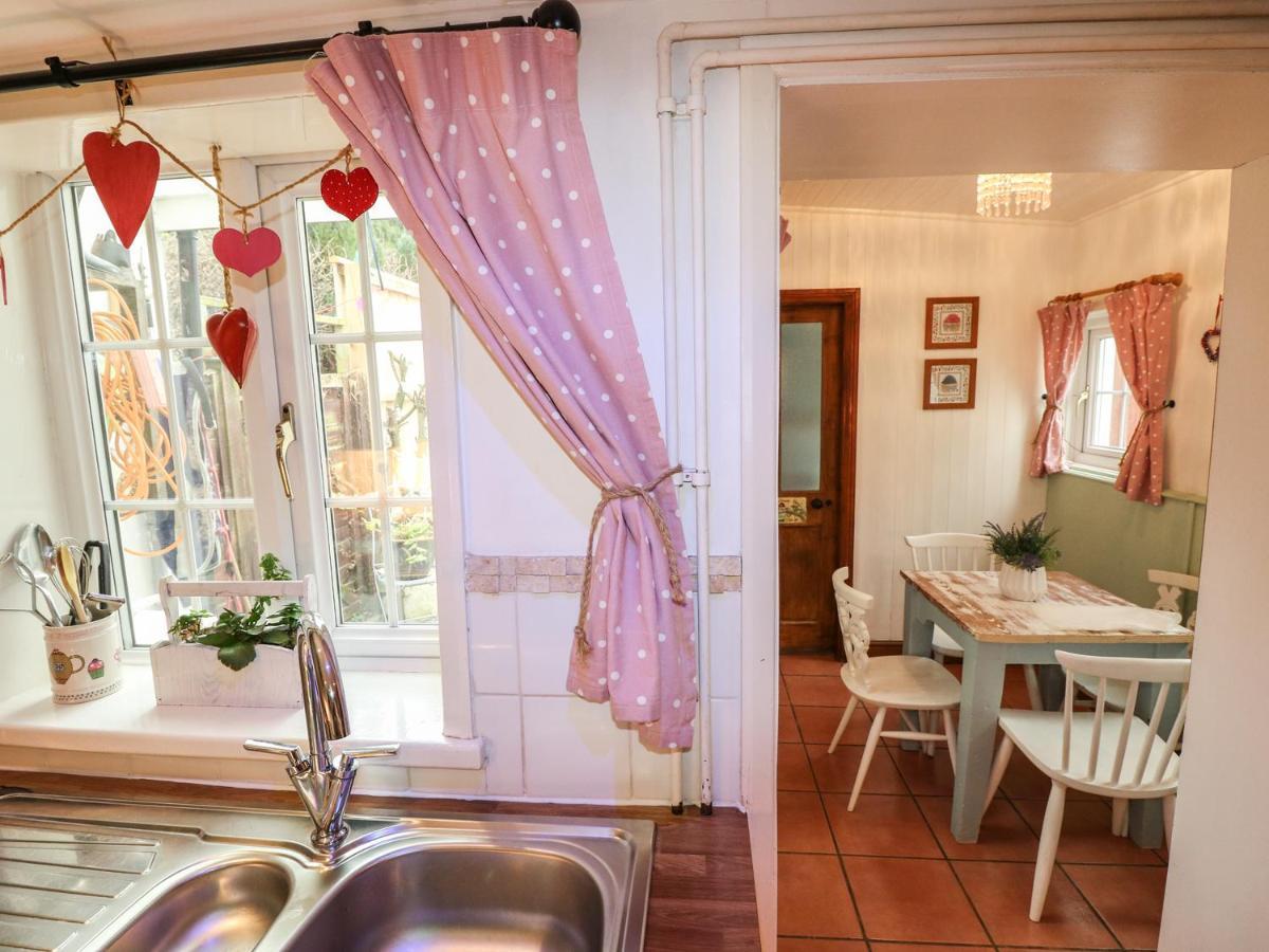 Wee Cot Villa Sandown Eksteriør bilde
